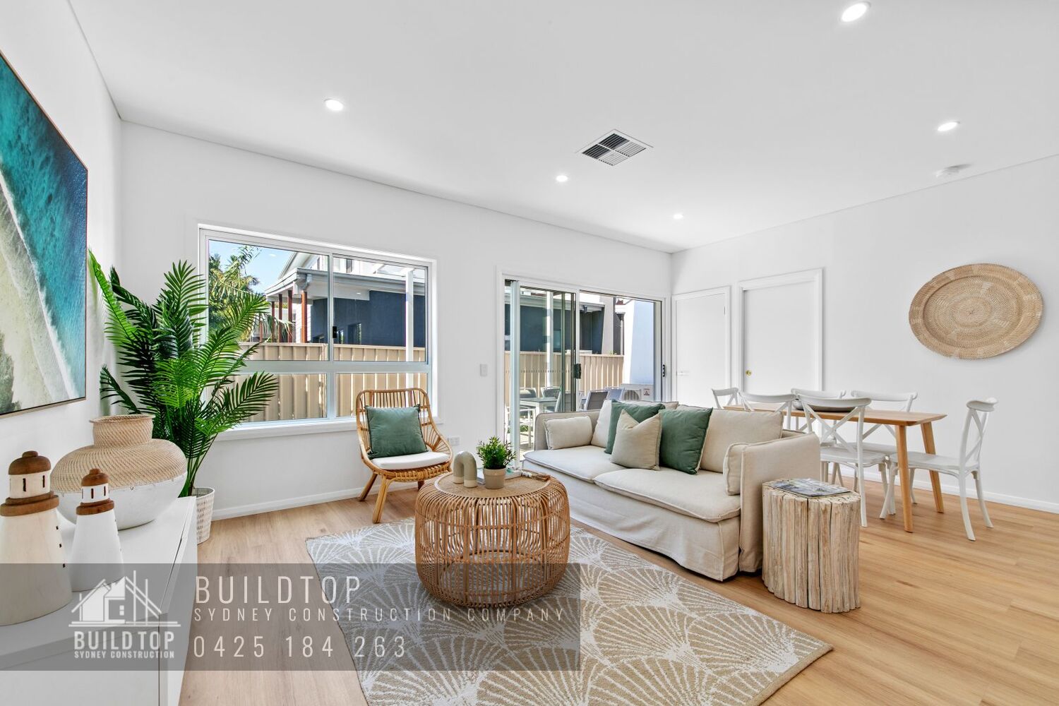 BuildTop-construction-company-in-sydney--building-projects-photo-gallery----35-bookers-bay-house-03-002