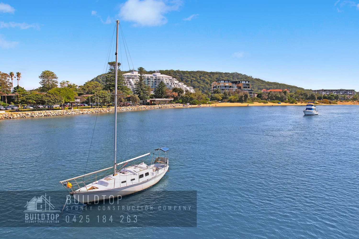 BuildTop-construction-company-in-sydney--building-projects-photo-gallery----40-barrenjoey-rd-ettalong-beach--011